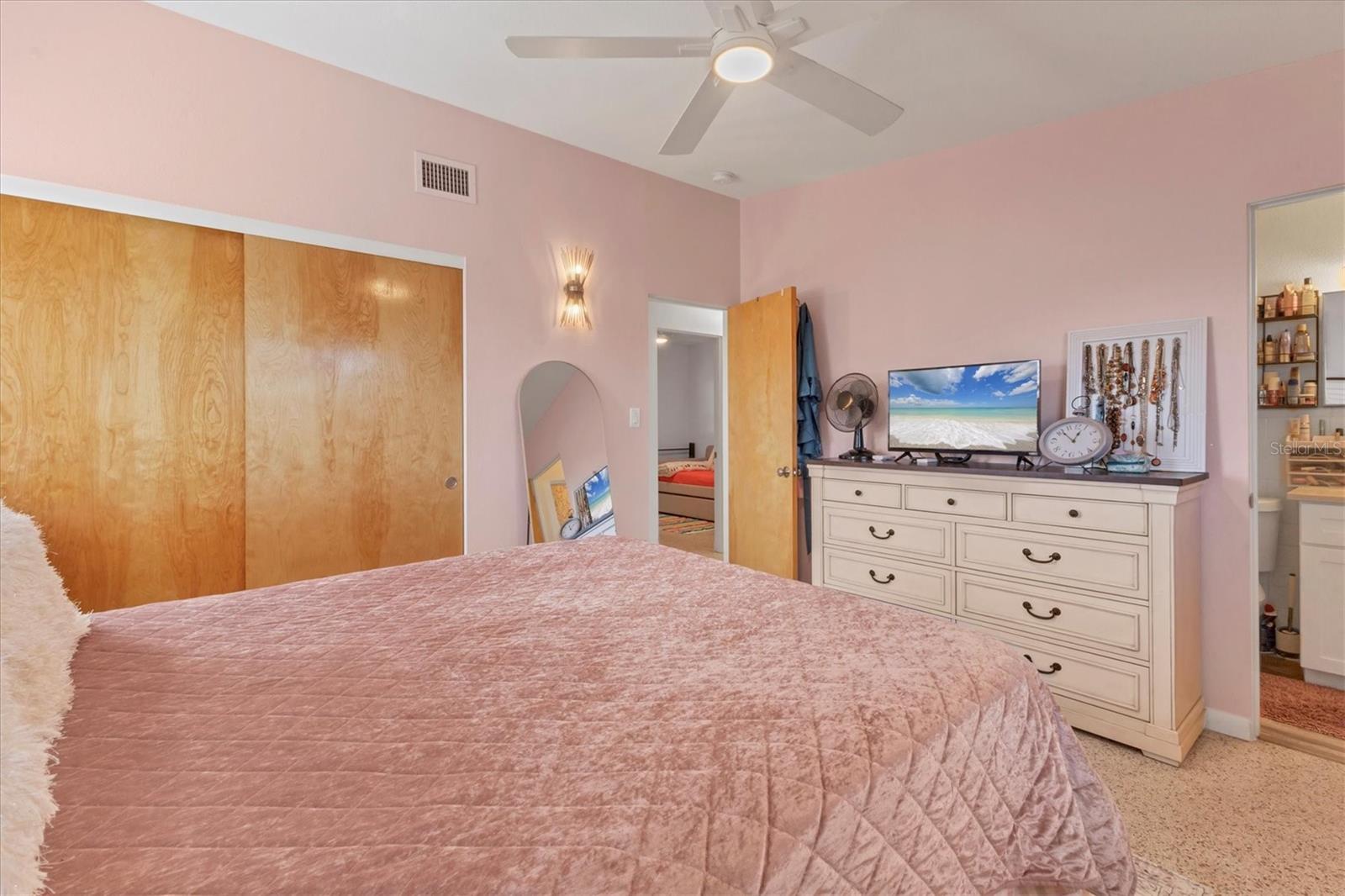 Image 20 of 36 For 340 Glen Oak Road