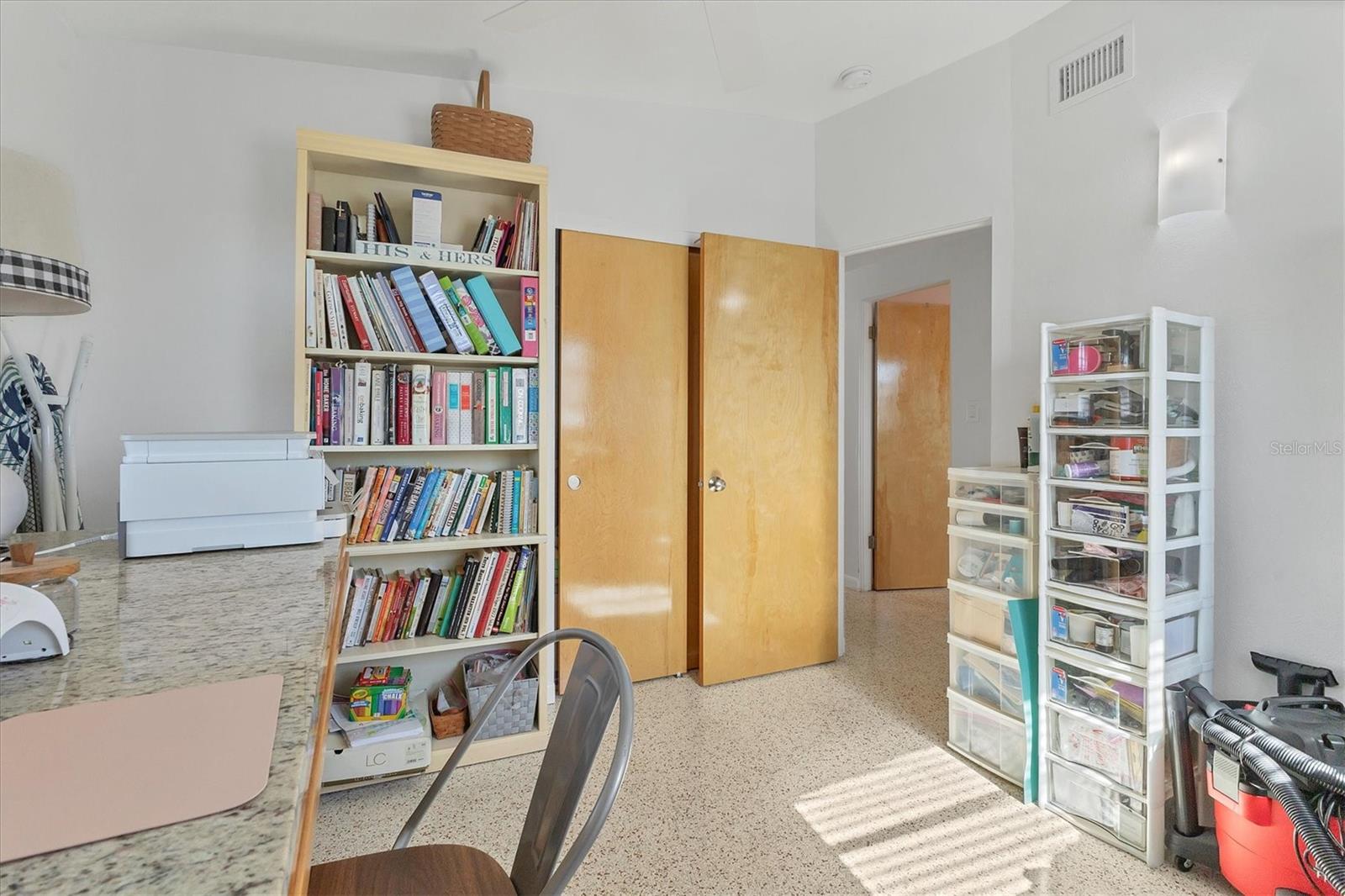 Image 25 of 36 For 340 Glen Oak Road