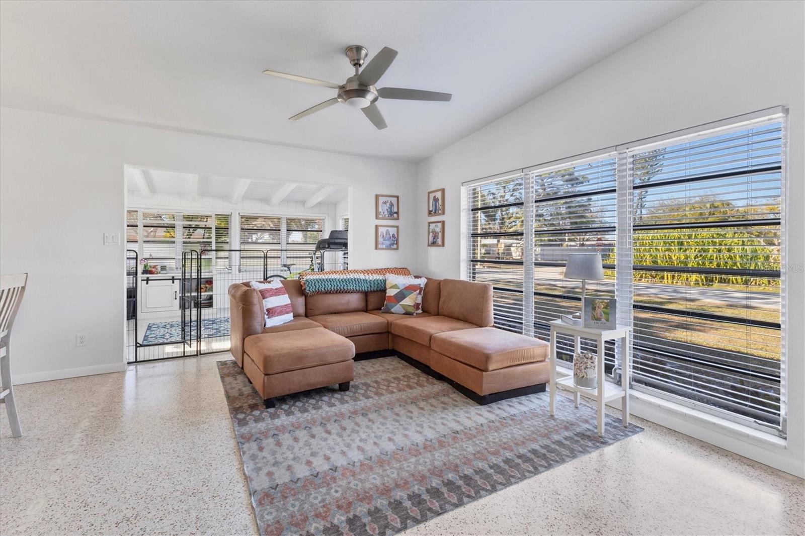 Image 7 of 36 For 340 Glen Oak Road