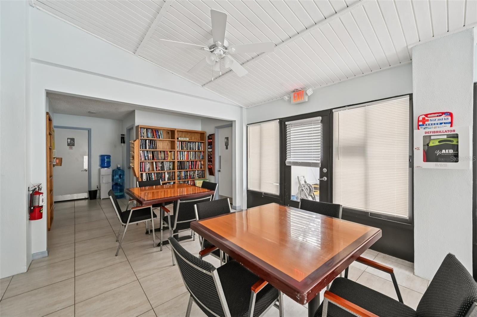 Image 38 of 41 For 227 Southampton Drive 289