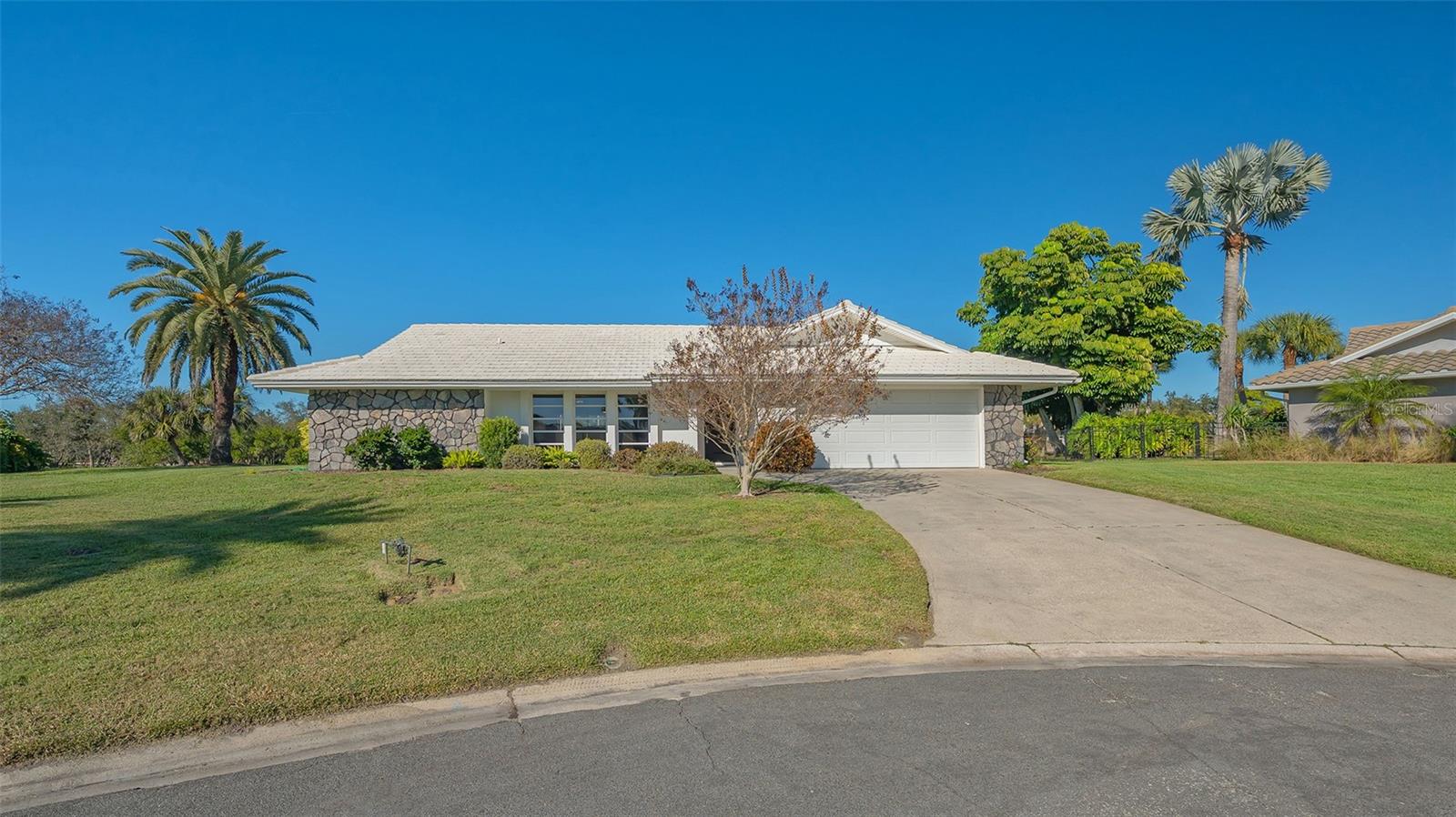 Image 3 of 53 For 475 Picasso Drive