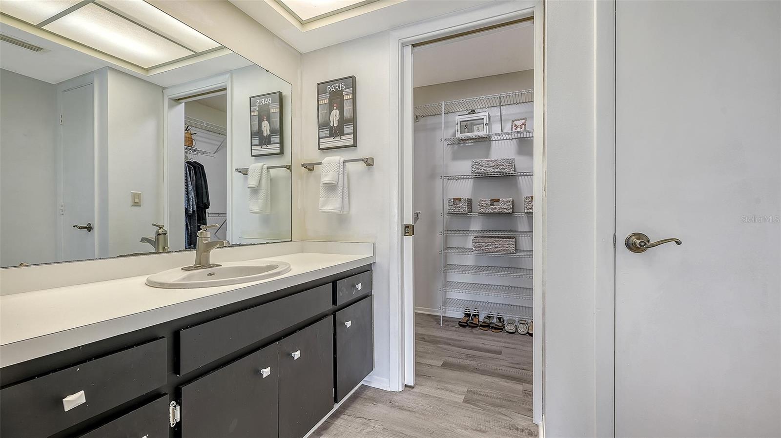 Image 34 of 53 For 475 Picasso Drive