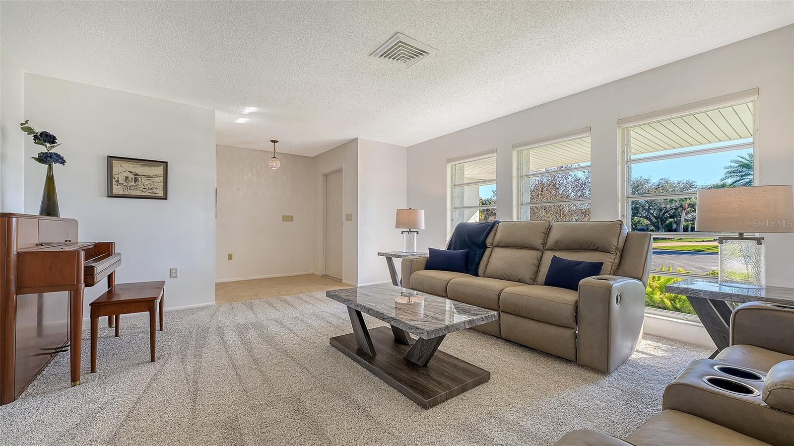 Image 7 of 53 For 475 Picasso Drive