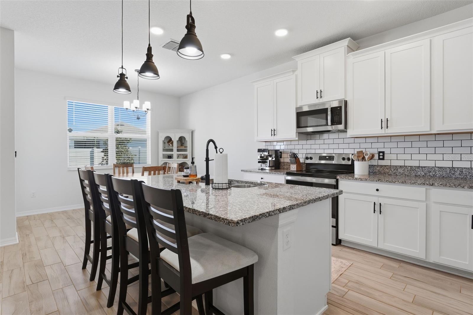 Image 22 of 42 For 3010 Marine Grass Drive