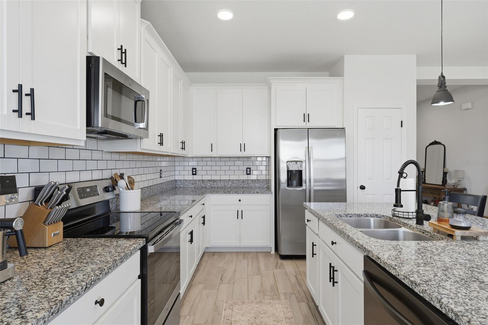 Image 24 of 42 For 3010 Marine Grass Drive