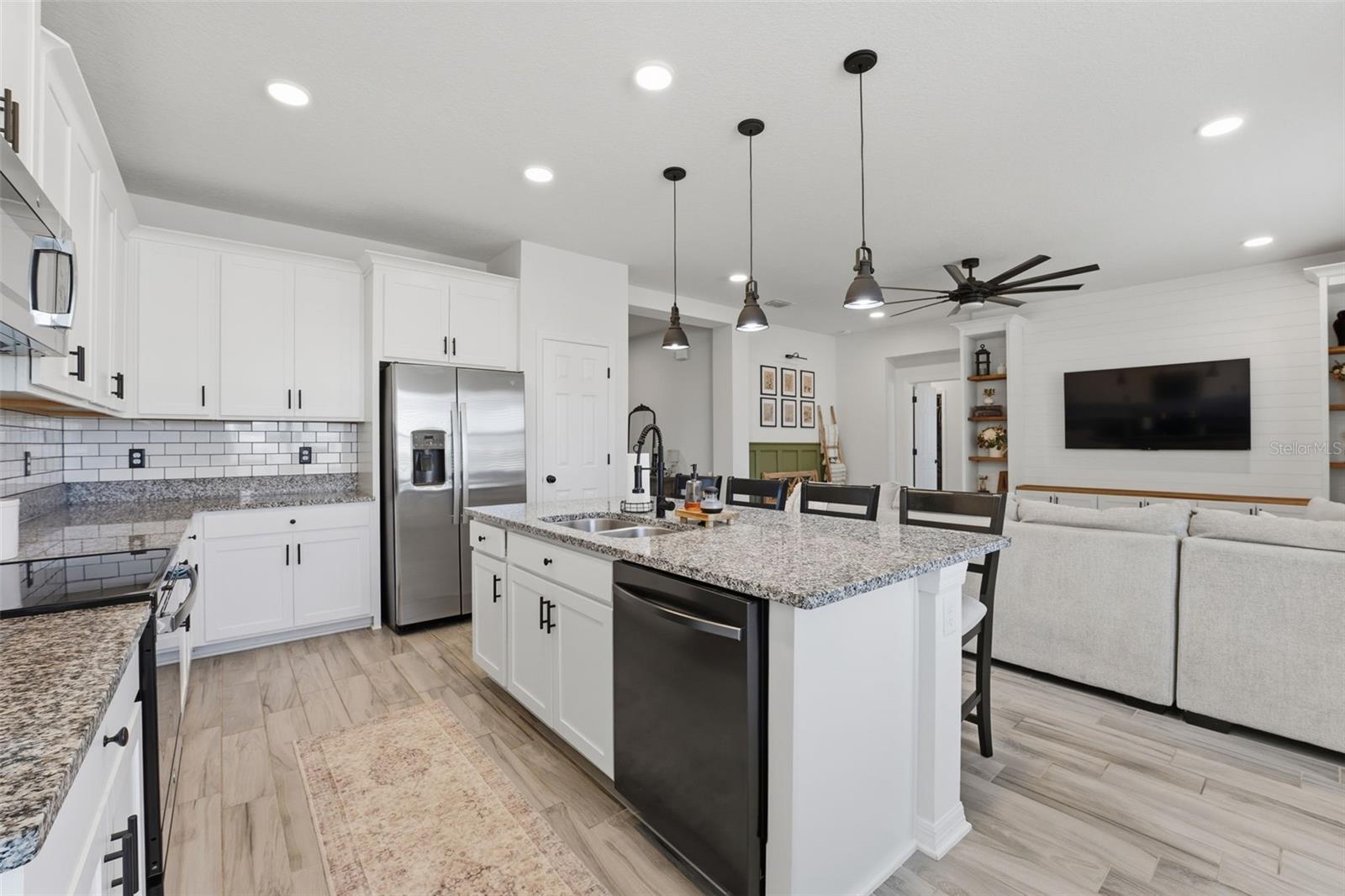 Image 25 of 42 For 3010 Marine Grass Drive