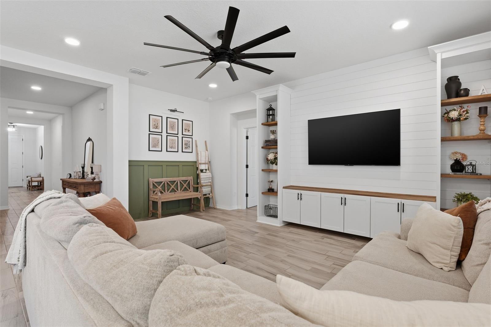 Image 28 of 42 For 3010 Marine Grass Drive