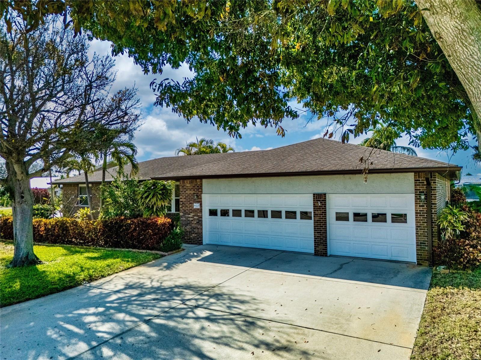 Image 3 of 41 For 4612 Coral Lake Drive