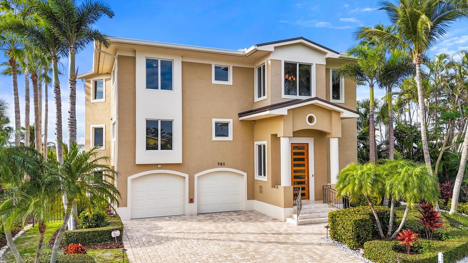 Image 10 of 67 For 761 Norton Street