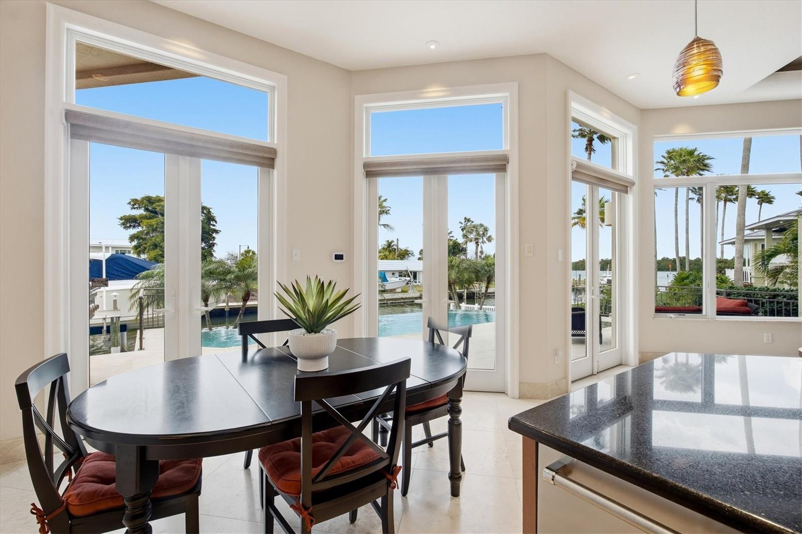 Image 19 of 67 For 761 Norton Street