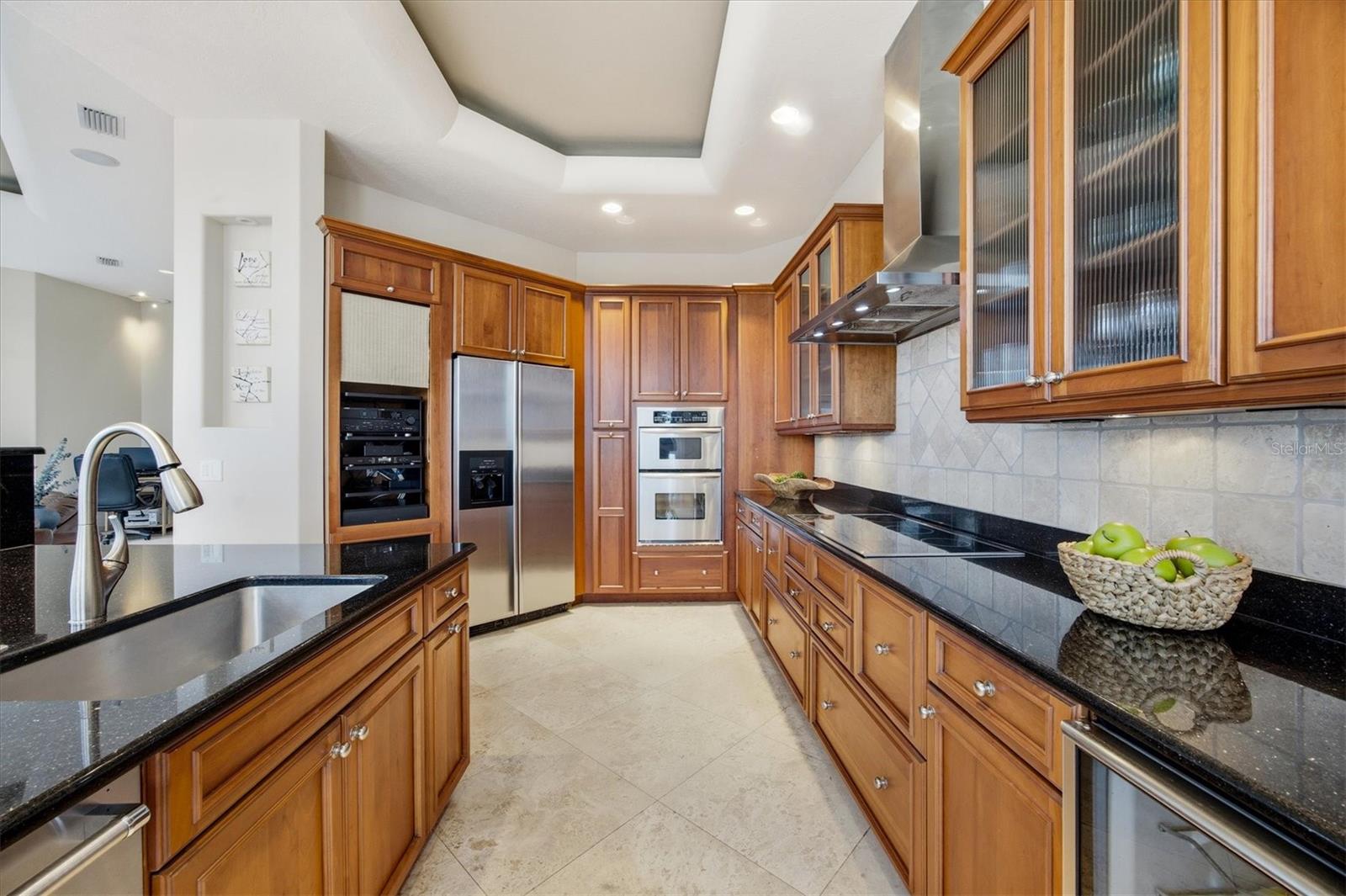 Image 20 of 67 For 761 Norton Street