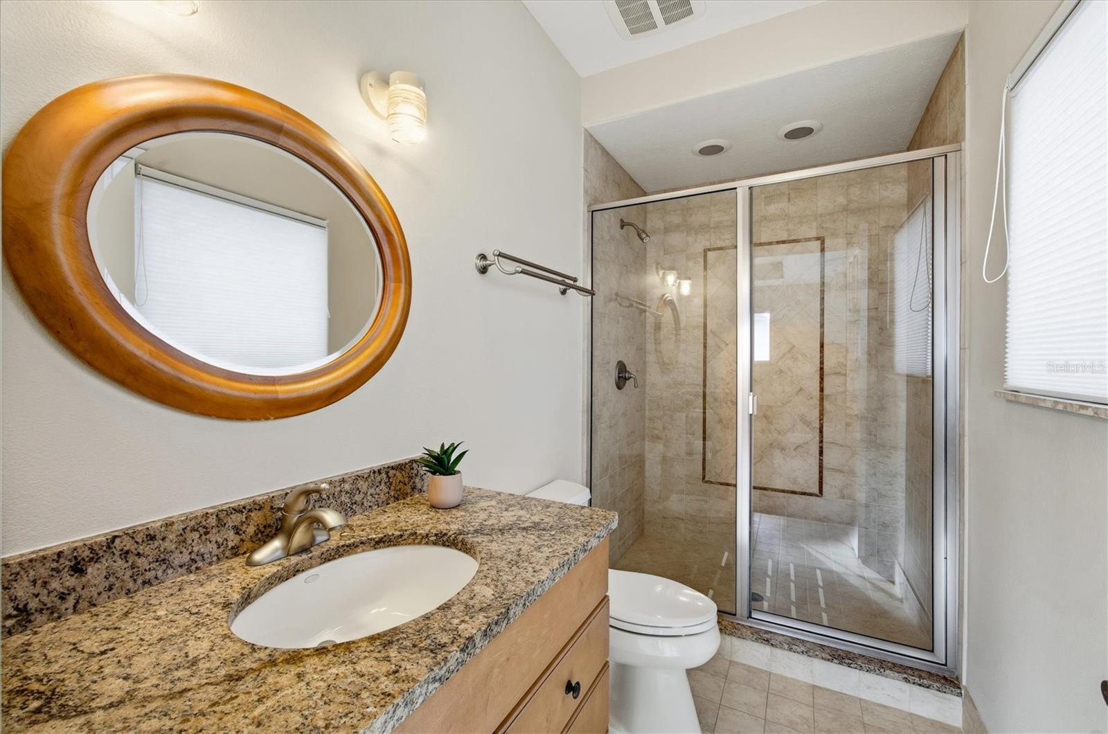 Image 29 of 67 For 761 Norton Street