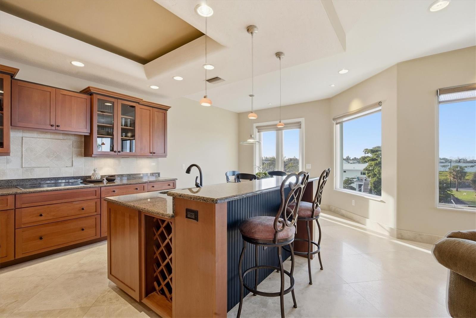 Image 38 of 67 For 761 Norton Street