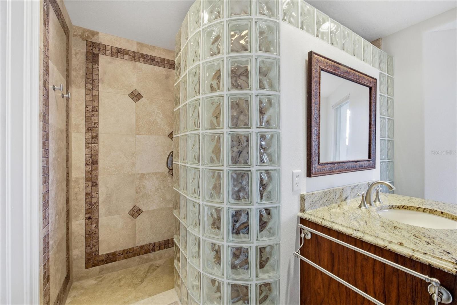 Image 44 of 67 For 761 Norton Street