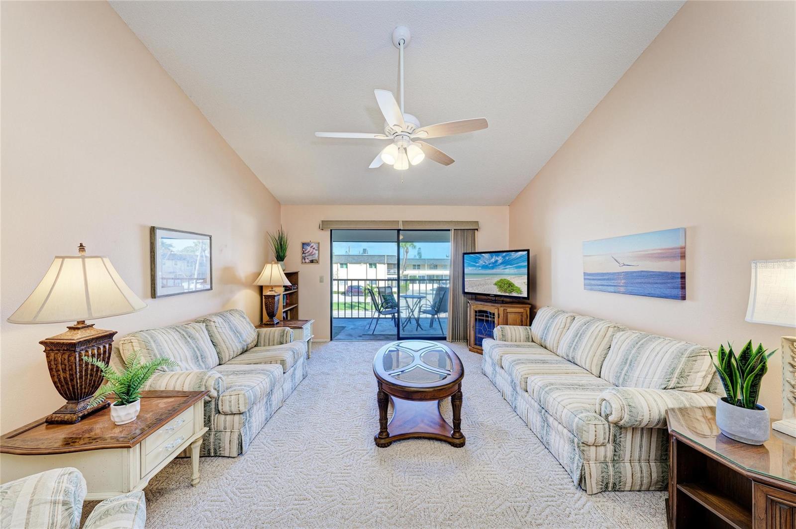 Image 19 of 51 For 525 Barcelona Avenue 207