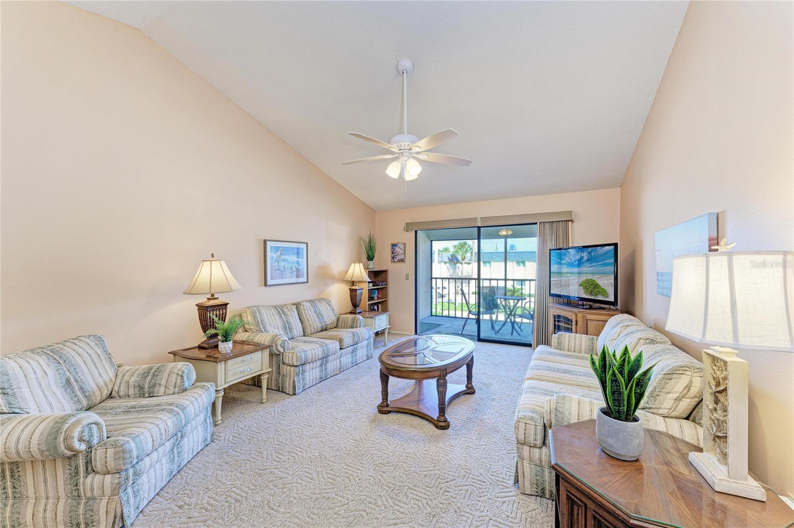 Image 20 of 51 For 525 Barcelona Avenue 207