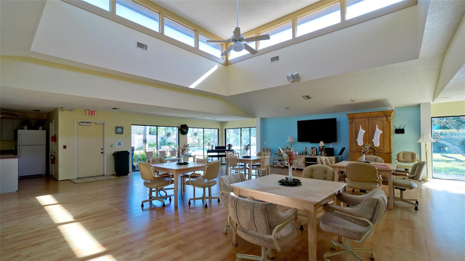 Image 38 of 49 For 3470 51st Avenue Drive W