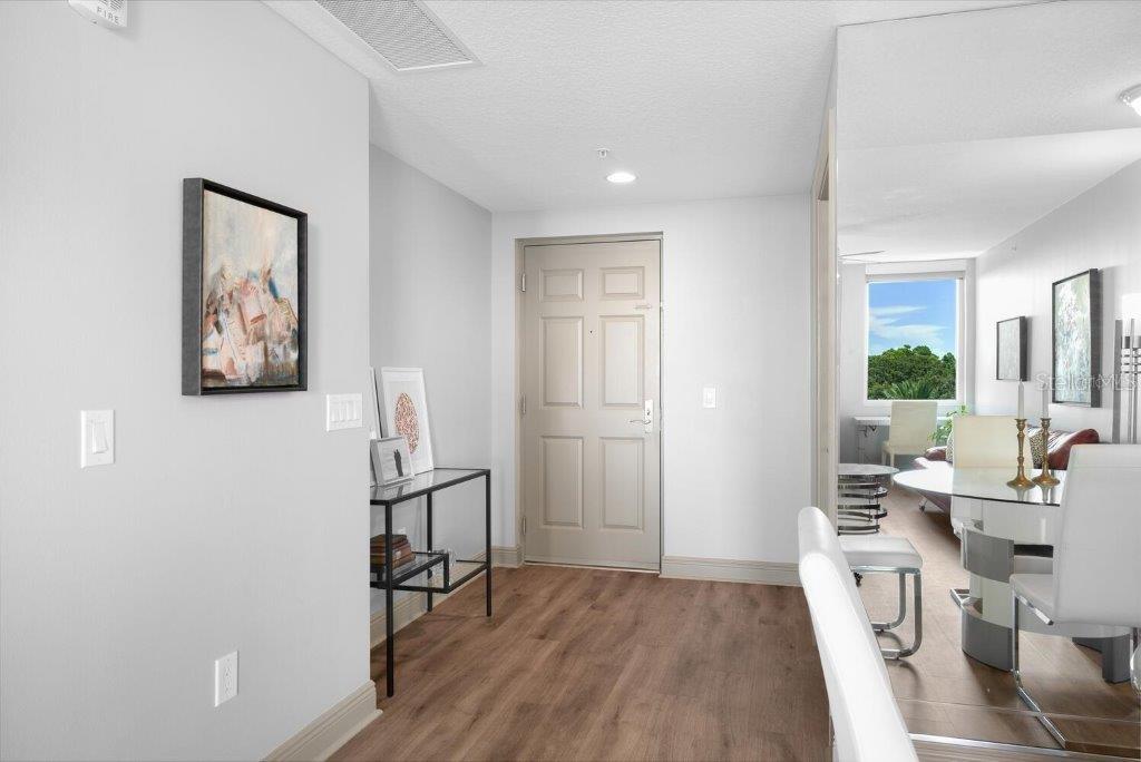 Image 5 of 51 For 800 Tamiami Trail 405