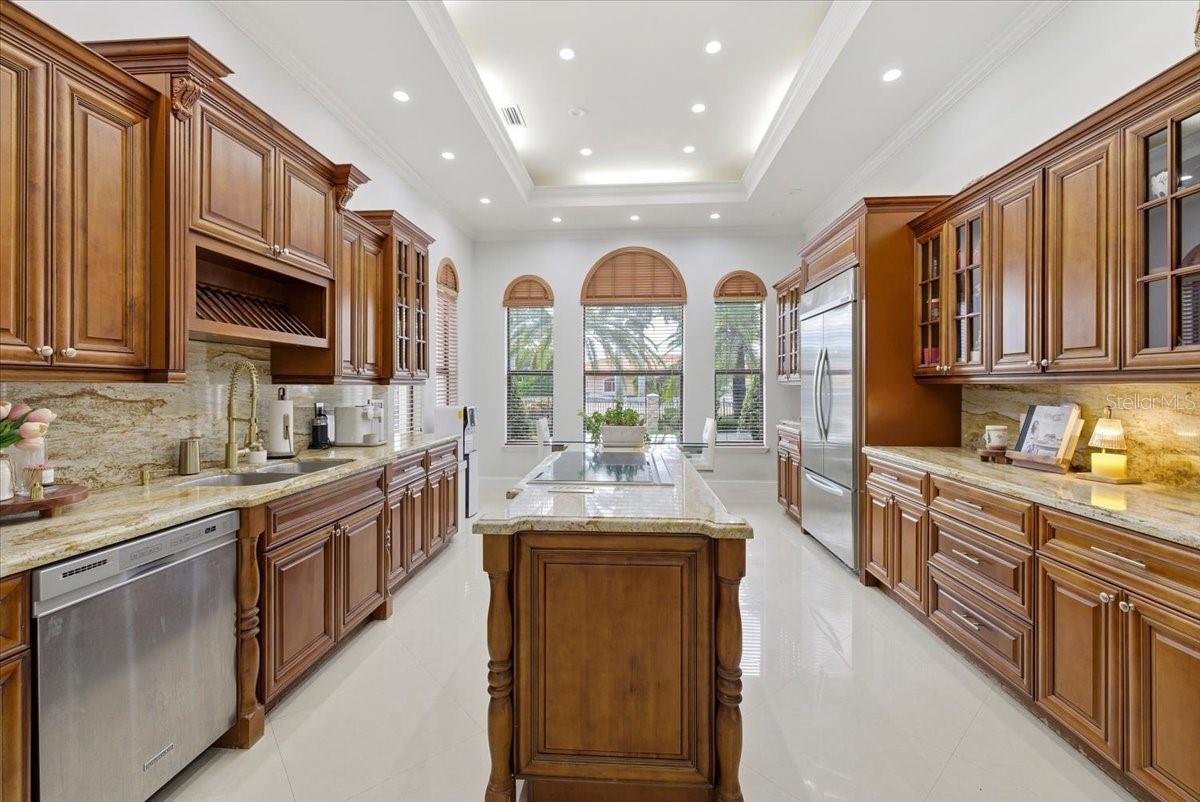 Image 12 of 90 For 10181 131st Street