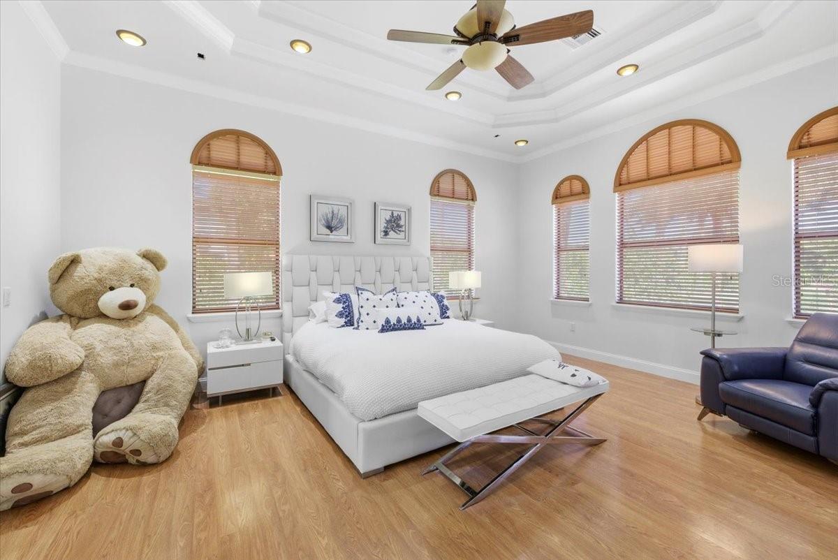 Image 26 of 90 For 10181 131st Street