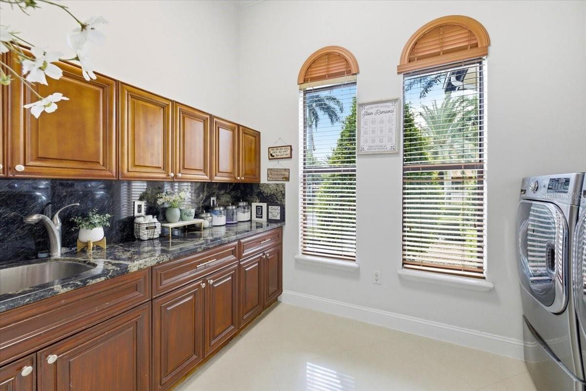 Image 44 of 90 For 10181 131st Street