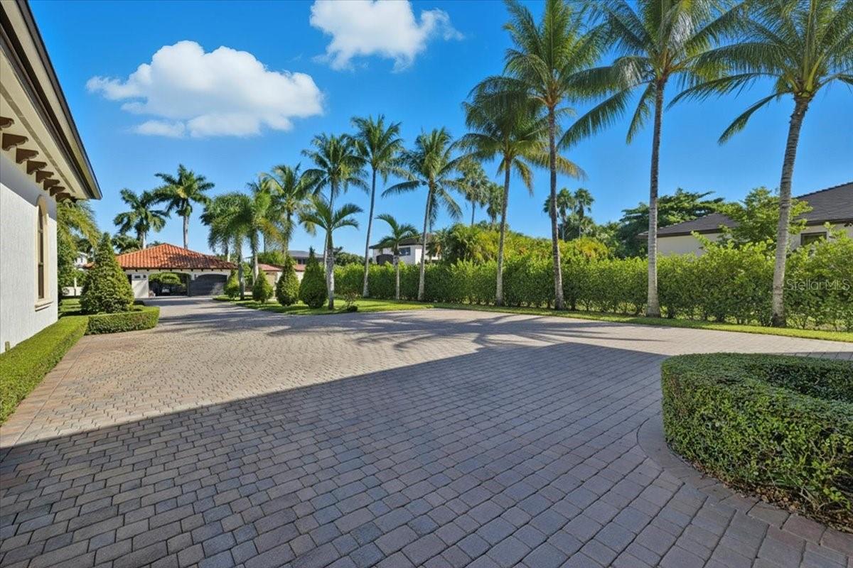 Image 49 of 90 For 10181 131st Street