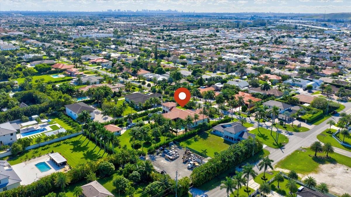 Image 79 of 90 For 10181 131st Street