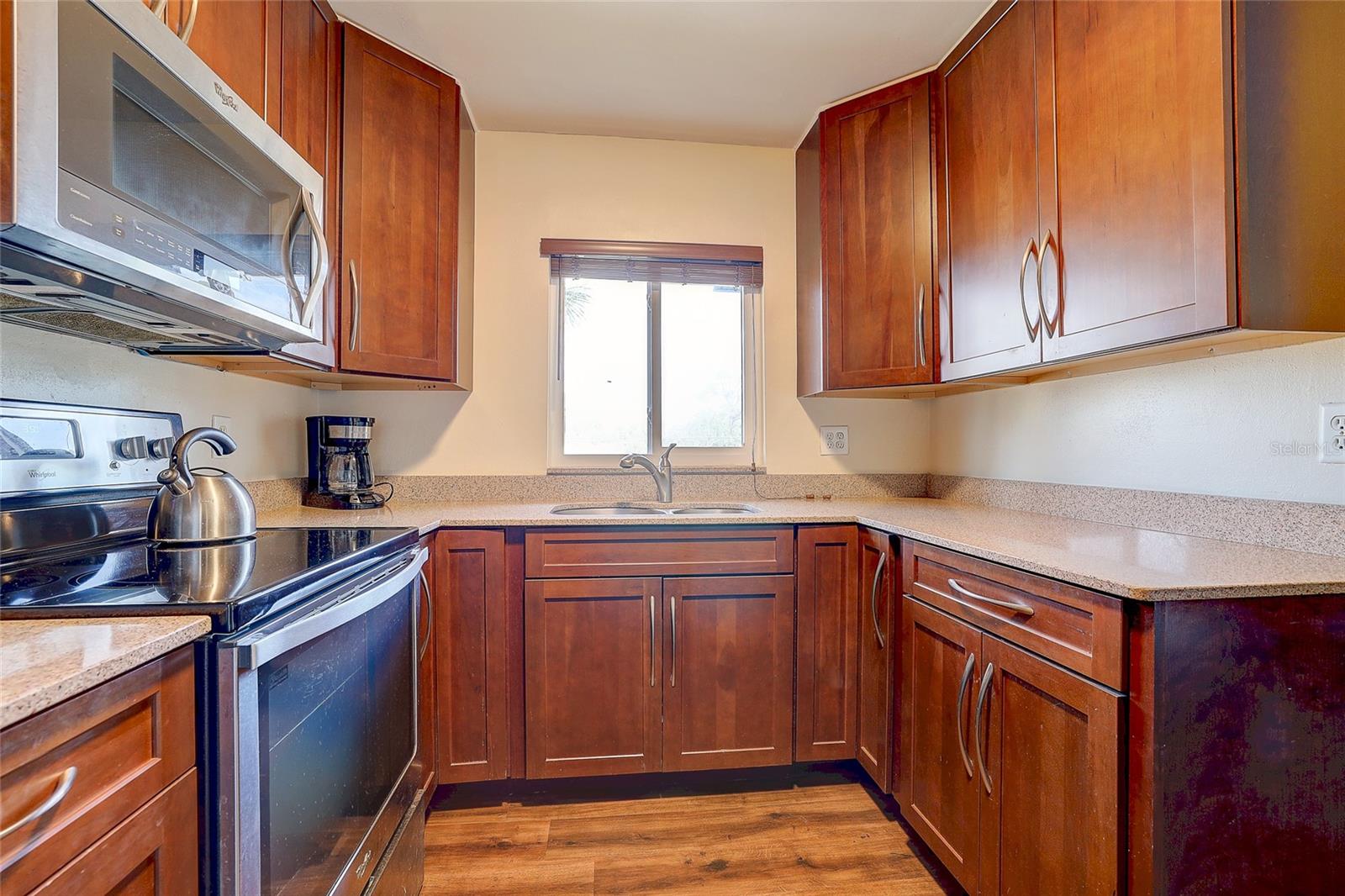 Image 12 of 21 For 2304 Ringling Boulevard 217