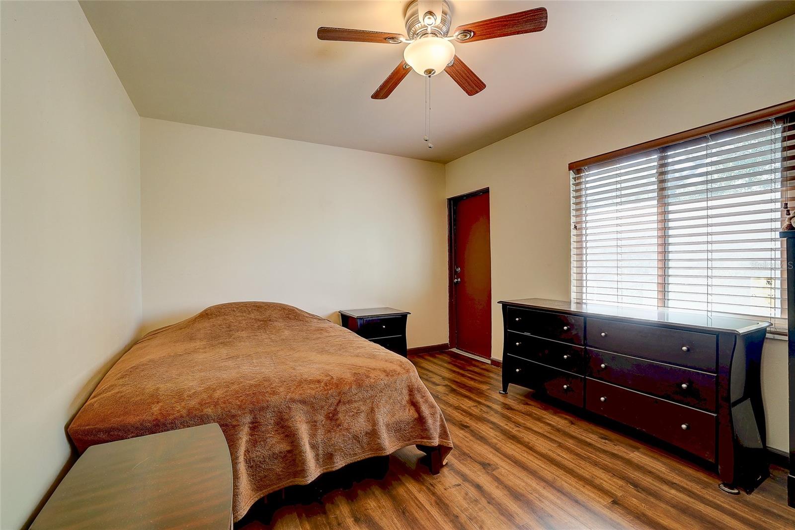 Image 14 of 21 For 2304 Ringling Boulevard 217