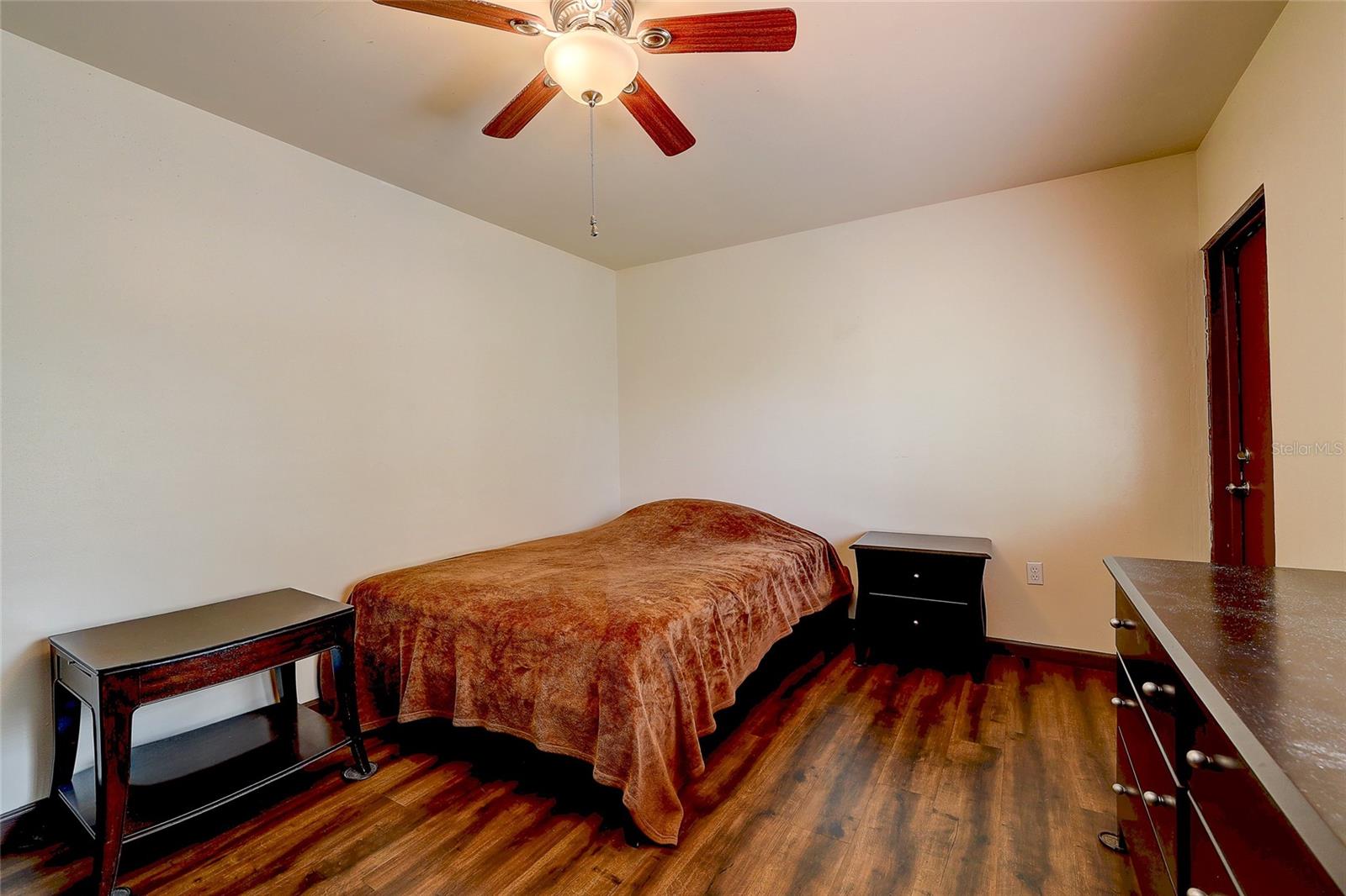 Image 15 of 21 For 2304 Ringling Boulevard 217