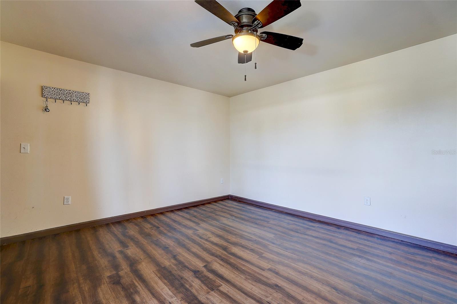 Image 5 of 21 For 2304 Ringling Boulevard 217