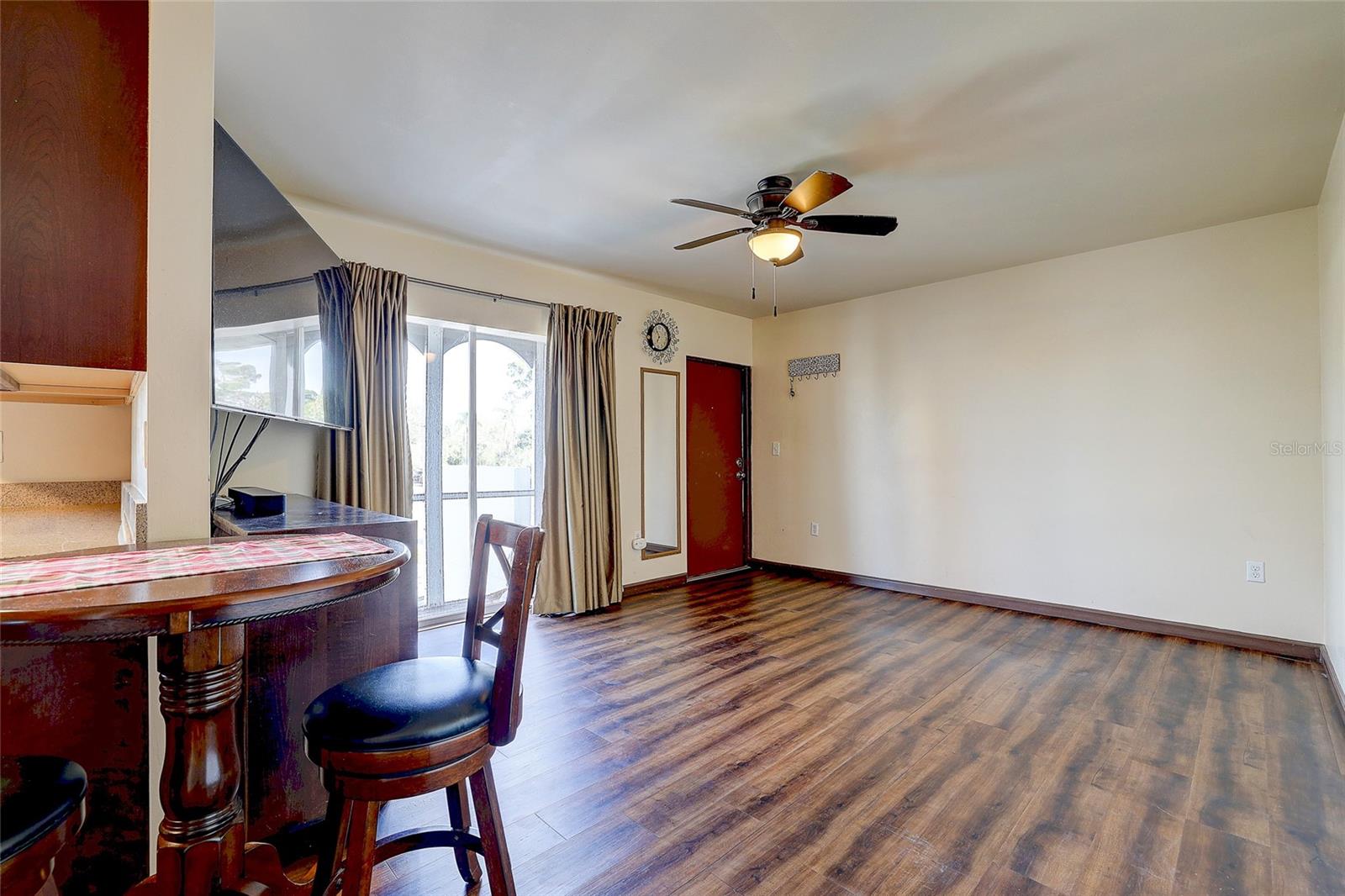 Image 8 of 21 For 2304 Ringling Boulevard 217