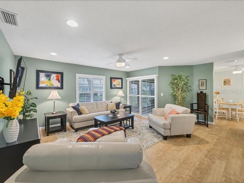 Image 6 of 41 For 4021 Oakhurst Drive 3121