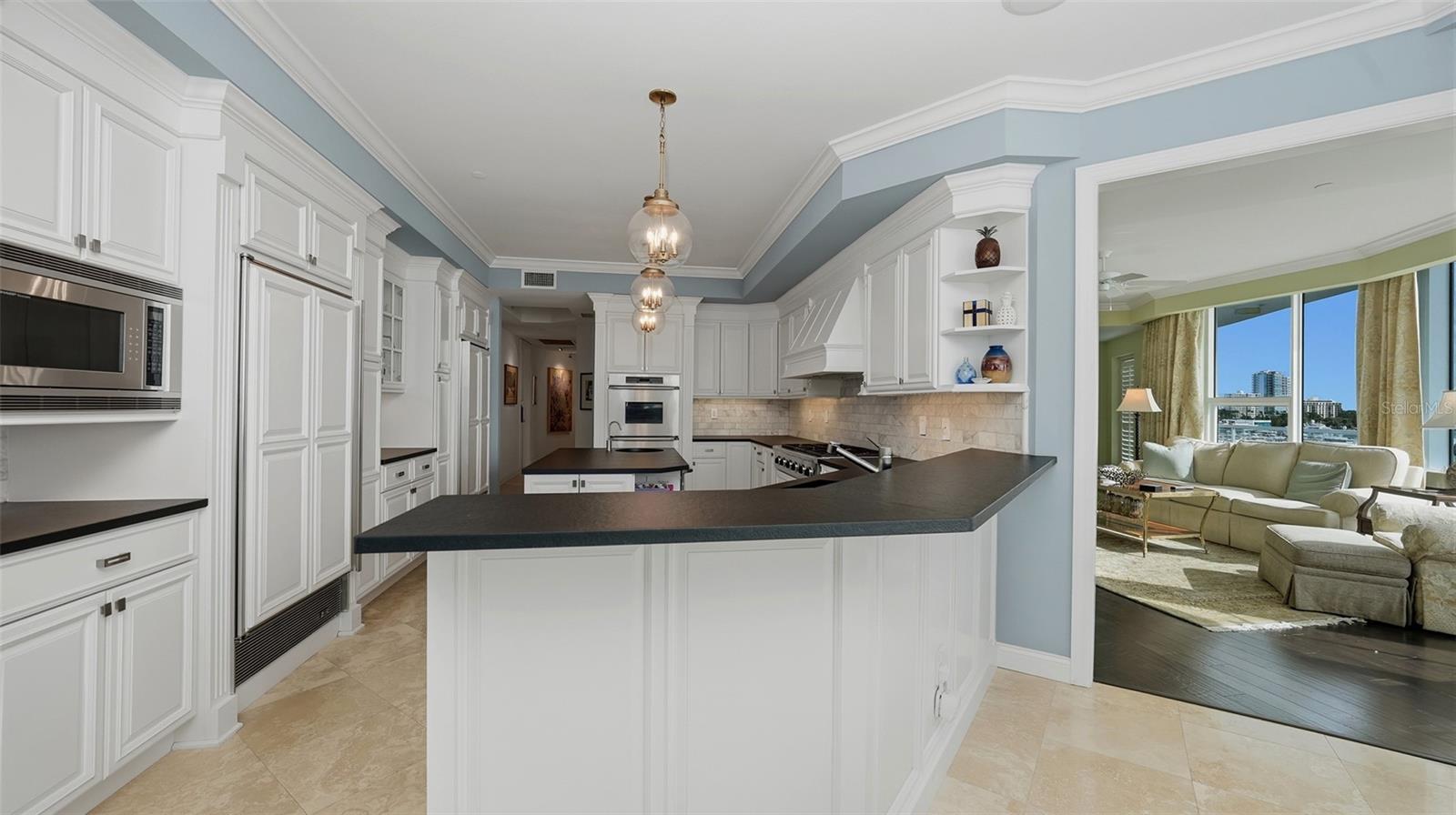 Image 12 of 38 For 136 Golden Gate Point 502