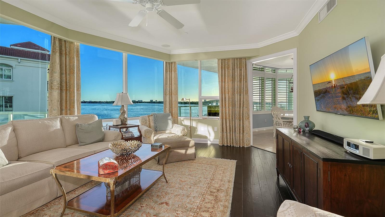 Image 16 of 38 For 136 Golden Gate Point 502