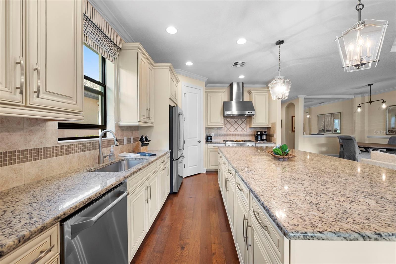 Image 21 of 80 For 2525 Vaccaro Drive