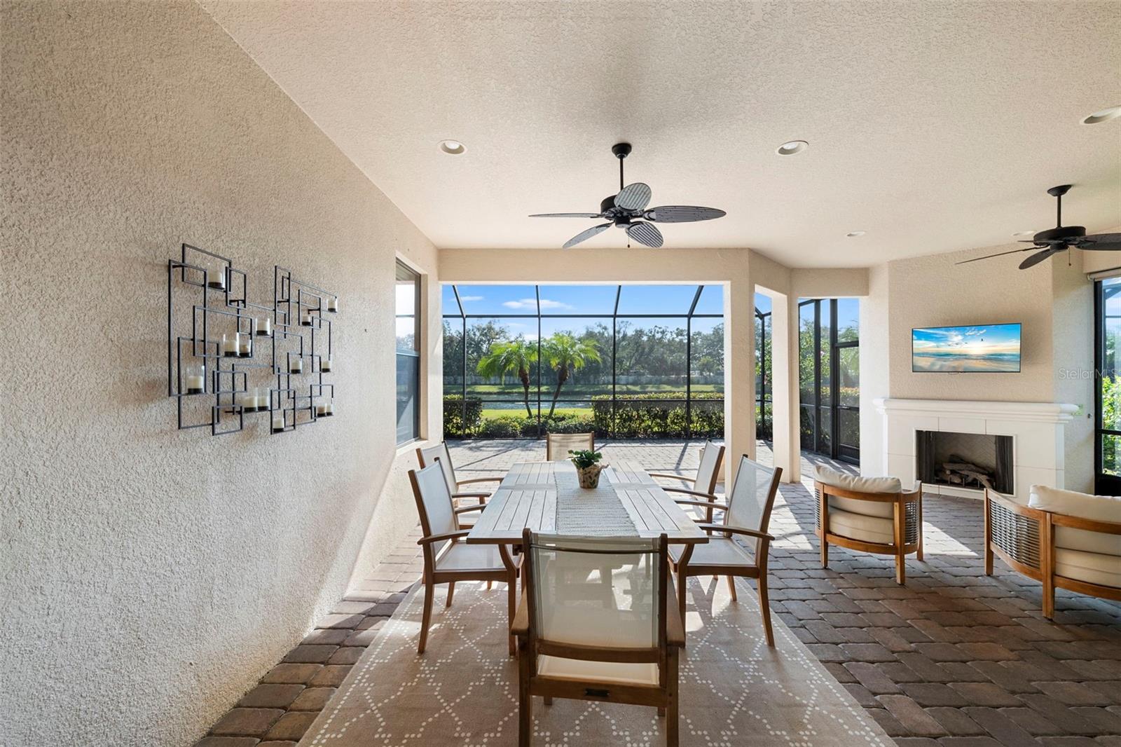 Image 41 of 80 For 2525 Vaccaro Drive