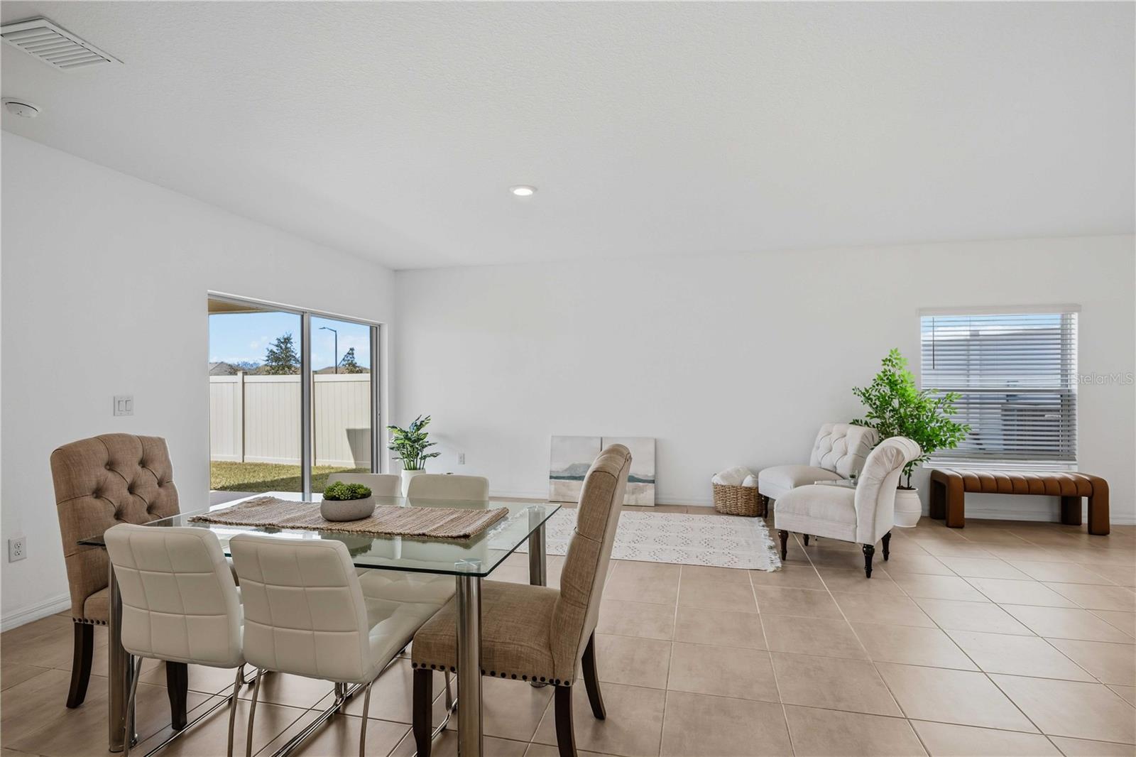 Image 14 of 58 For 11252 Fieldstone Drive