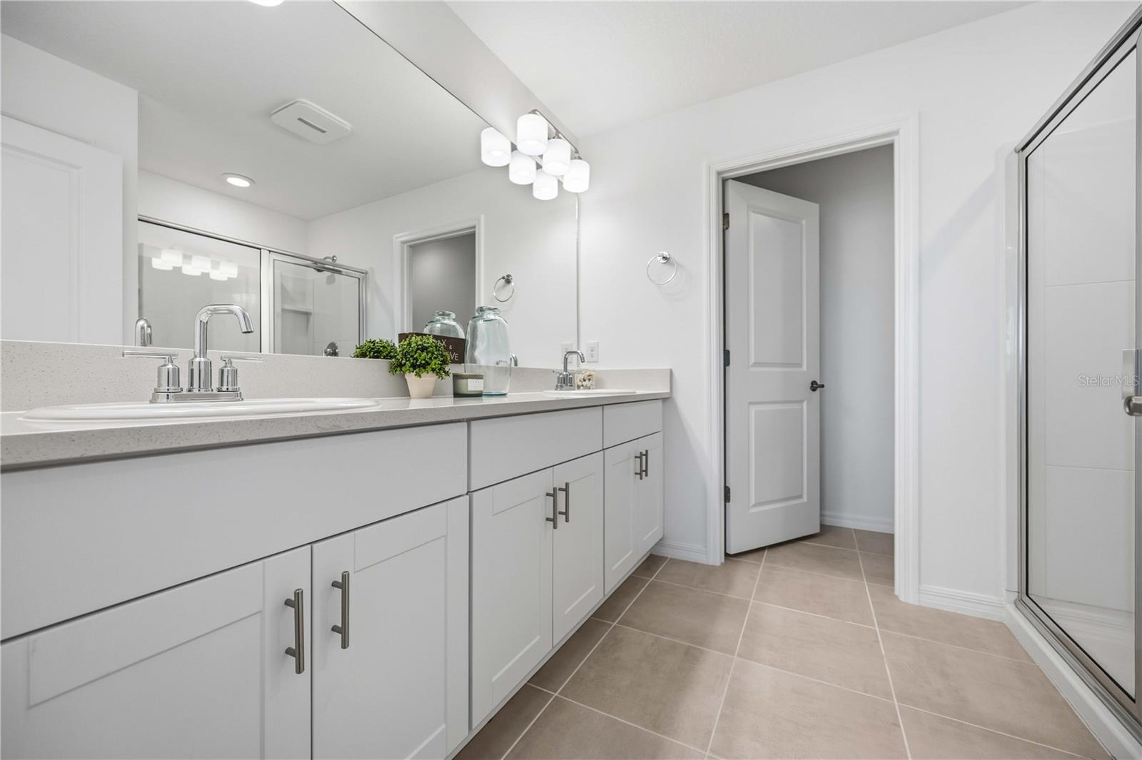 Image 25 of 58 For 11252 Fieldstone Drive