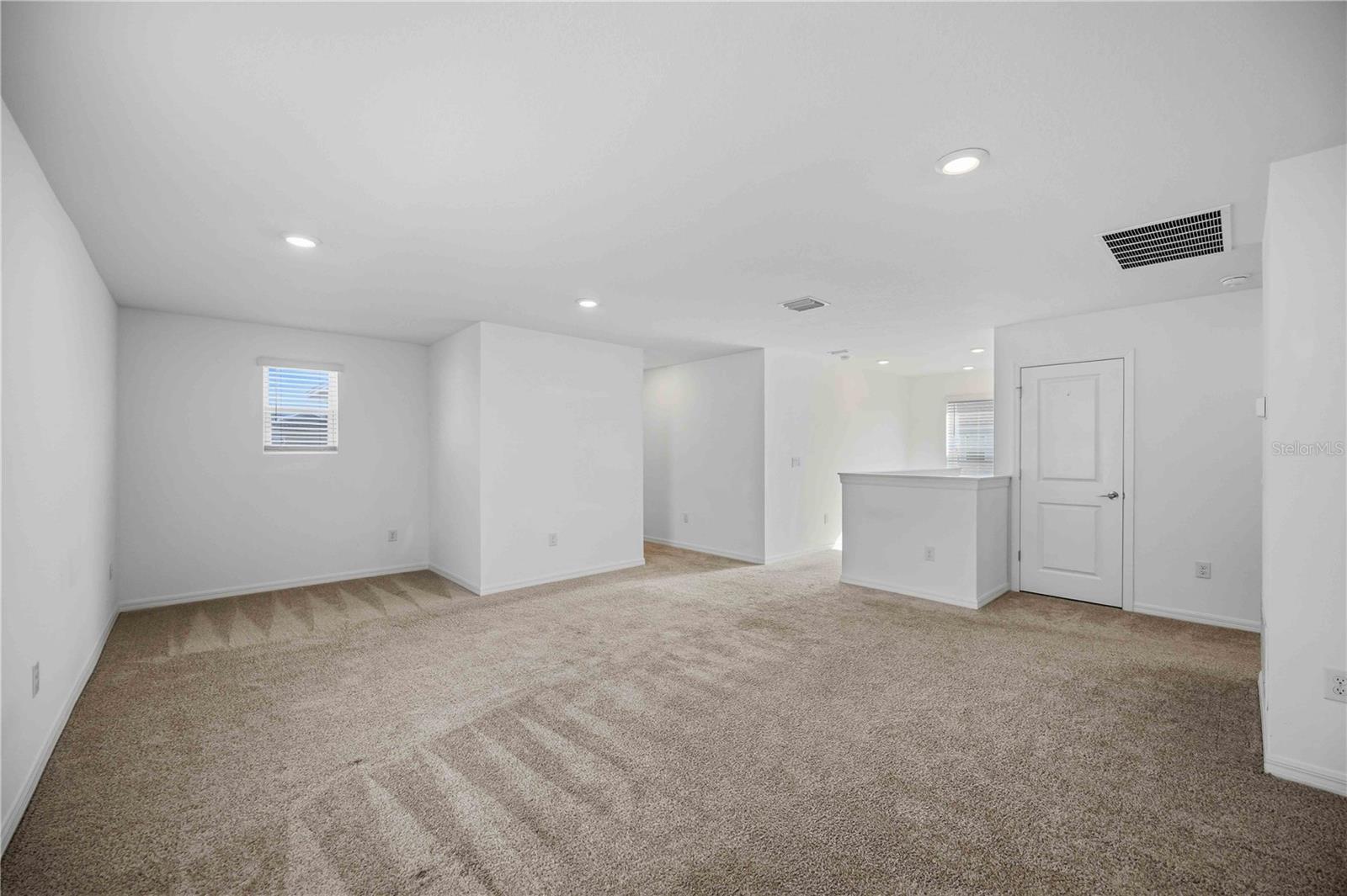 Image 33 of 58 For 11252 Fieldstone Drive