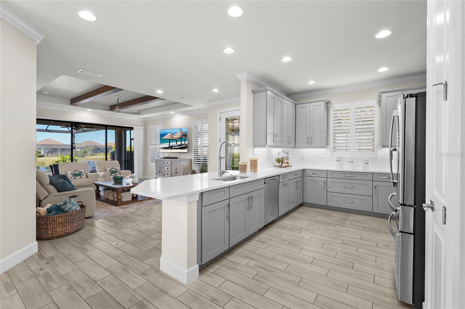 Image 10 of 86 For 5400 Lampiasi Street