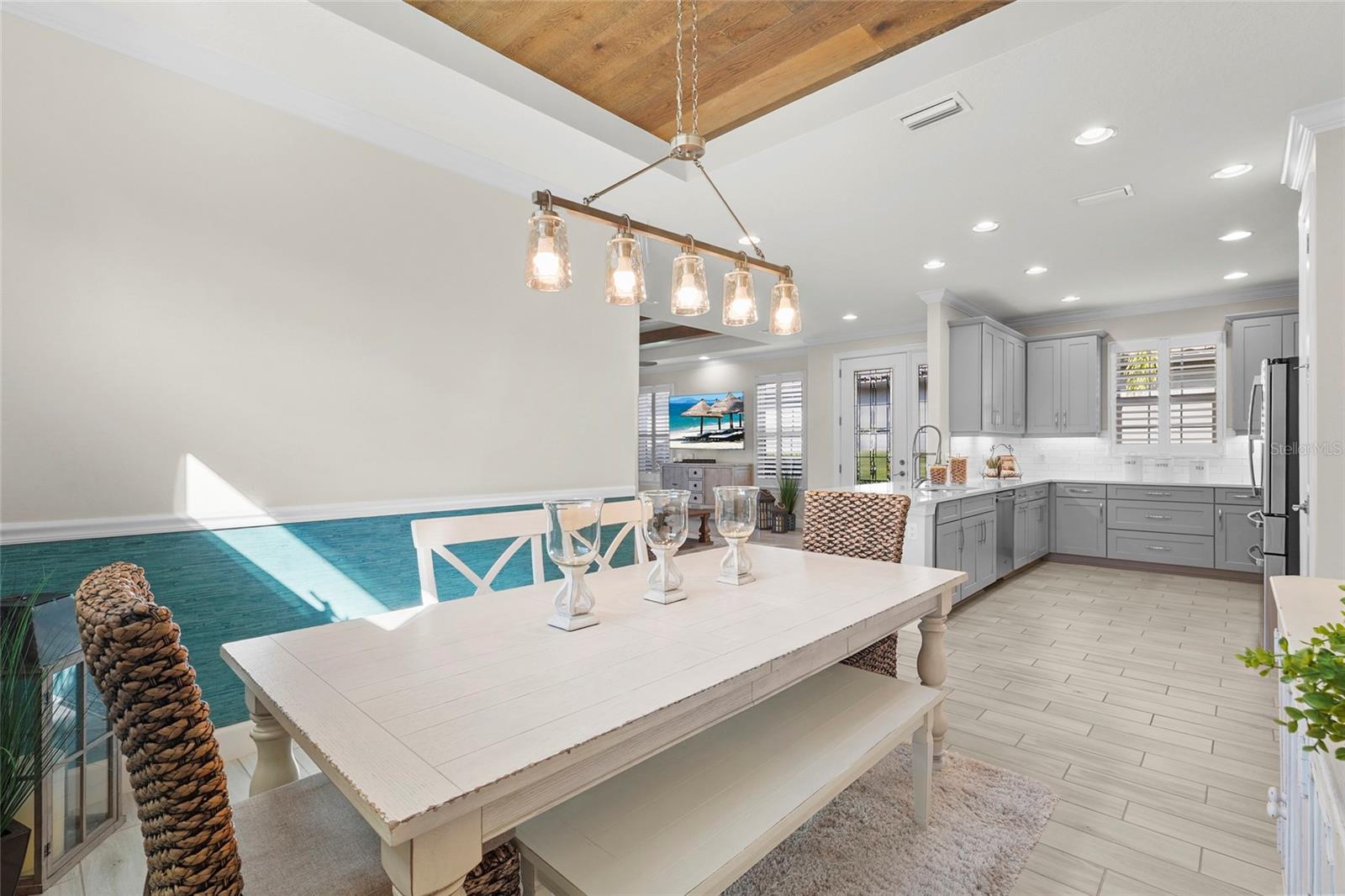 Image 14 of 86 For 5400 Lampiasi Street