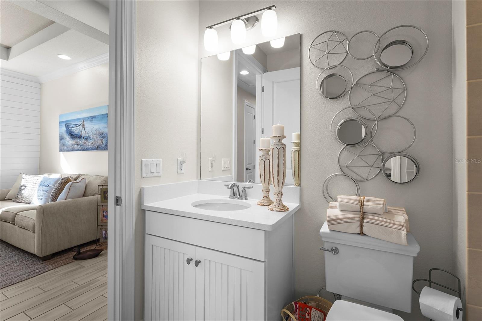 Image 23 of 86 For 5400 Lampiasi Street