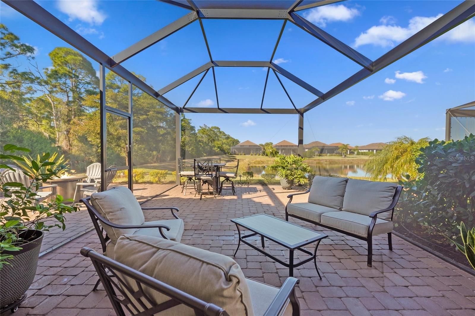 Image 28 of 86 For 5400 Lampiasi Street