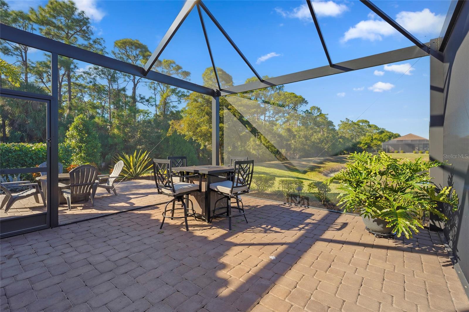 Image 30 of 86 For 5400 Lampiasi Street