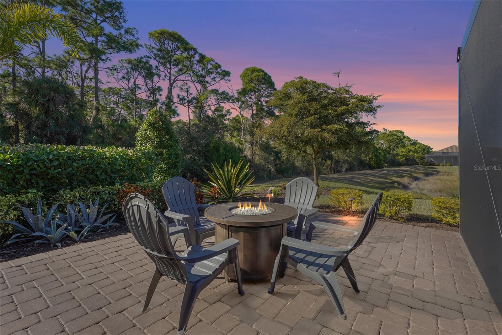 Image 31 of 86 For 5400 Lampiasi Street