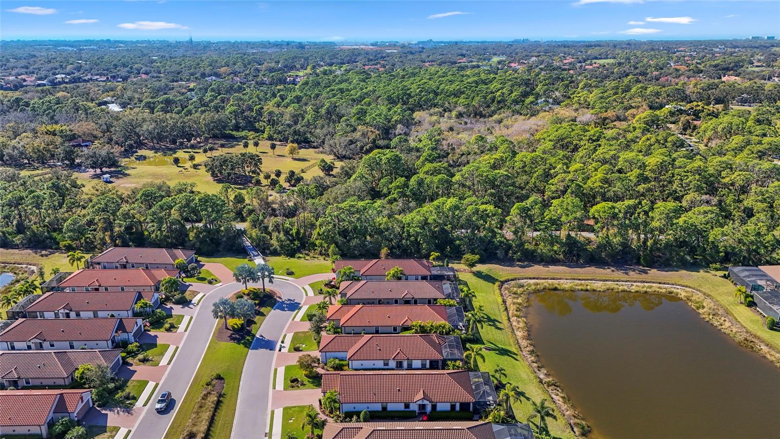 Image 36 of 86 For 5400 Lampiasi Street