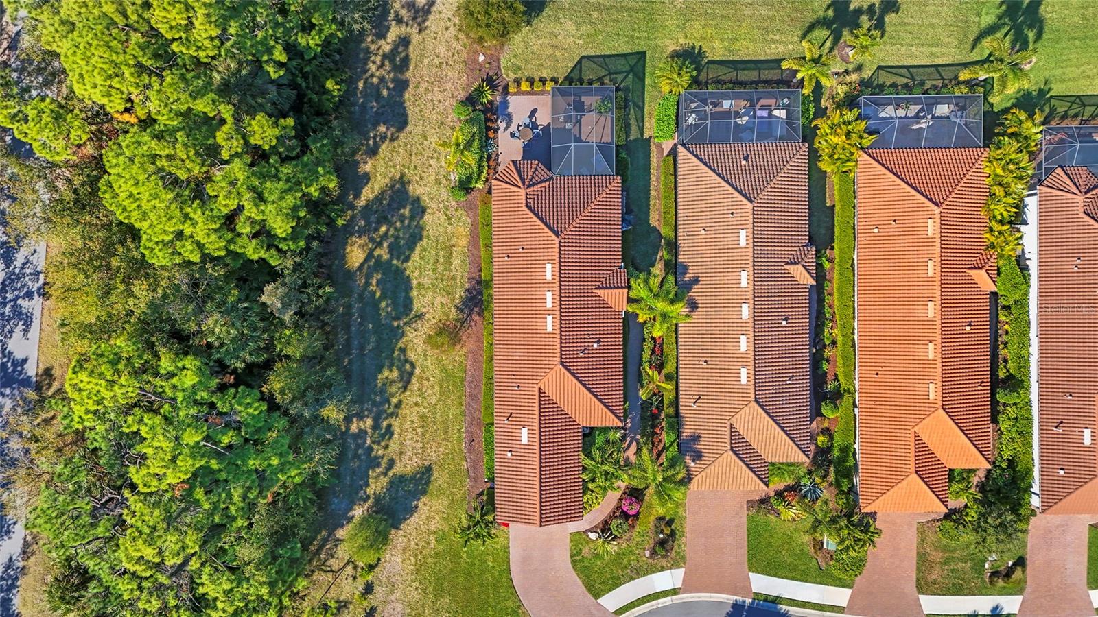 Image 39 of 86 For 5400 Lampiasi Street