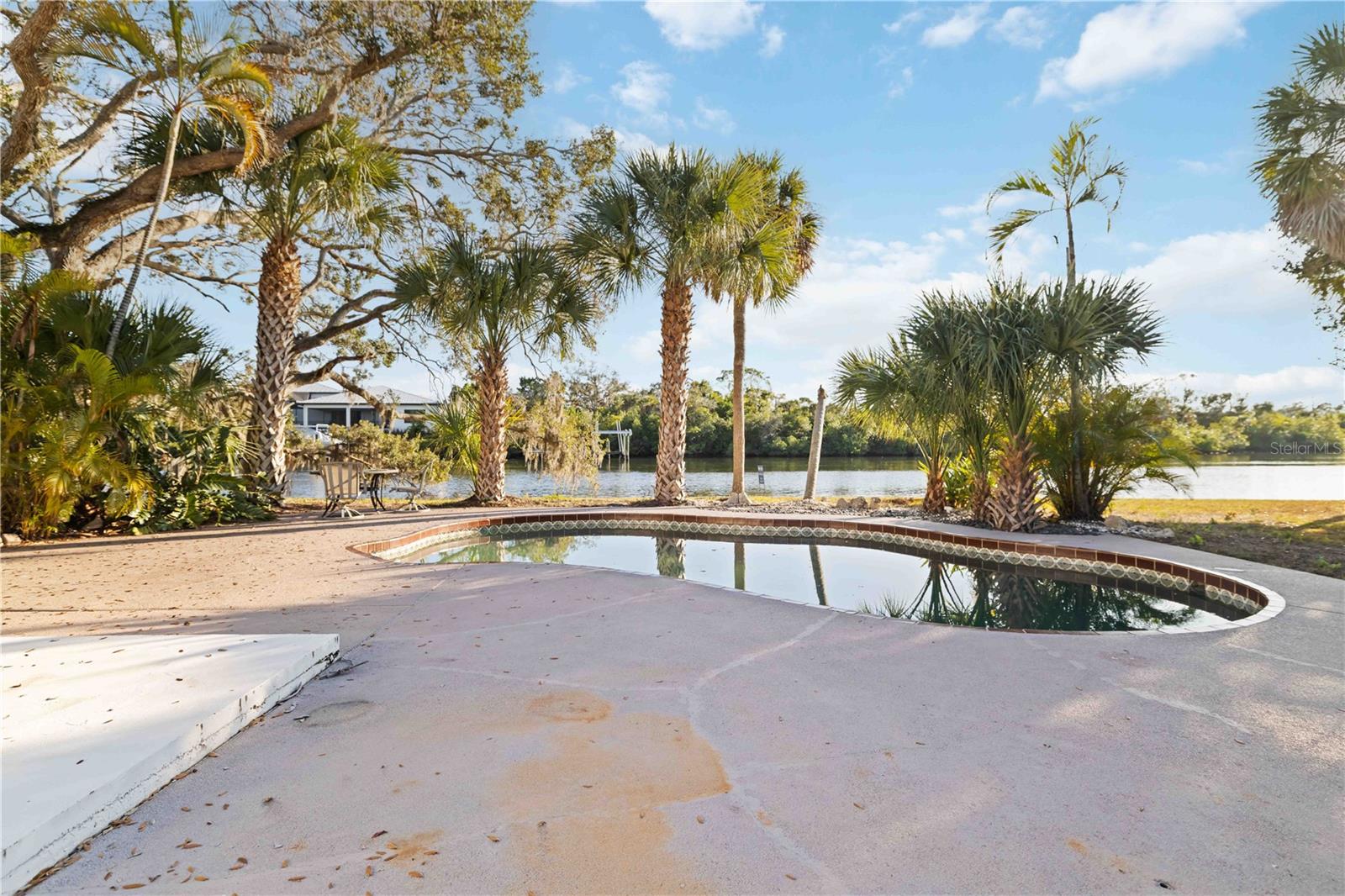 Image 23 of 34 For 5381 Palos Verdes Drive