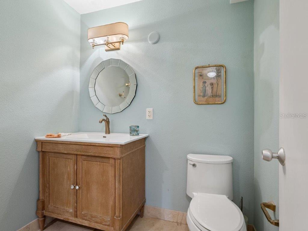 Image 11 of 21 For 2155 Wood Street B17